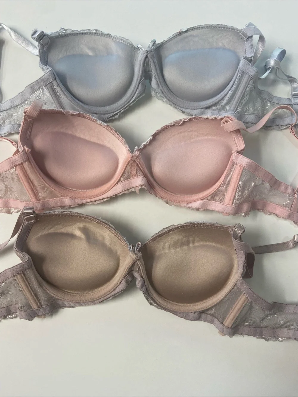 SET OF 3 Lace Underwire Push-Up Bras pink/gray/taupe size 32A good condition